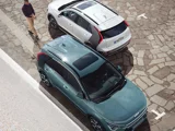 Kia Niro HEV EV Blauw En Wit vogelperspectief
