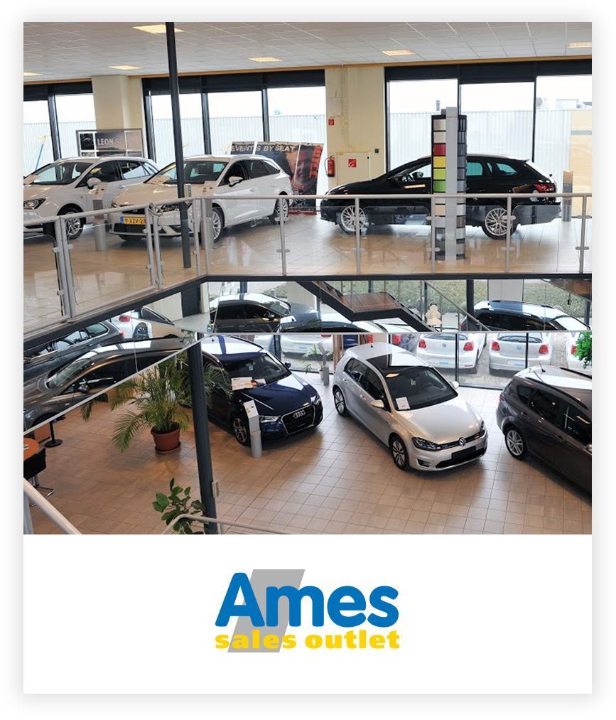 Ames Sales Outlet Jong Gebruikte Autos in een gebouw